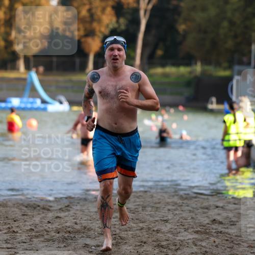 08.09.2024 - Stadtparktriathlon Michael Strokosch http://msf.ph/oto/7025187 08.09.2024 09:49:52 Schwimmen 192, 195, 238 meine-sportfotos.de
