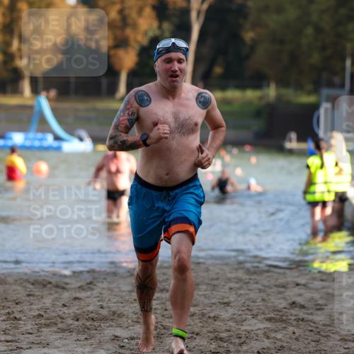 08.09.2024 - Stadtparktriathlon Michael Strokosch http://msf.ph/oto/7025192 08.09.2024 09:49:53 Schwimmen 192, 195, 238 meine-sportfotos.de