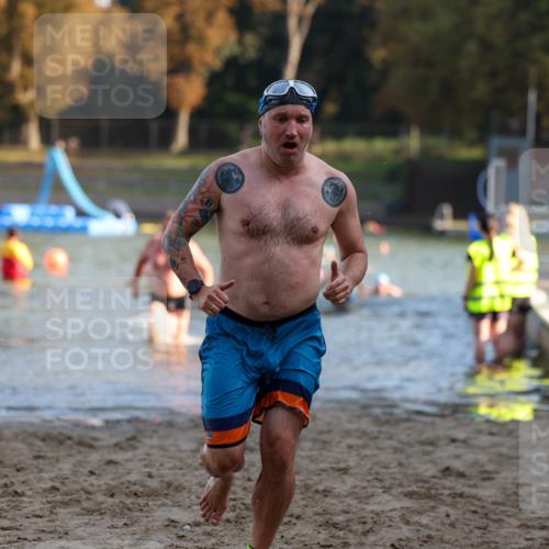 08.09.2024 - Stadtparktriathlon Michael Strokosch http://msf.ph/oto/7025198 08.09.2024 09:49:53 Schwimmen 192, 195, 238 meine-sportfotos.de