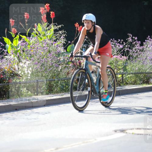 08.09.2024 - Stadtparktriathlon Zöllner http://msf.ph/oto/7025201 08.09.2024 10:47:33 Radfahren 266, 268, 281, 296, 298, 376, 391, 406, 416, 425, 446 meine-sportfotos.de