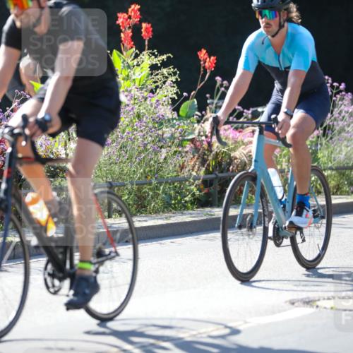 08.09.2024 - Stadtparktriathlon Zöllner http://msf.ph/oto/7025218 08.09.2024 10:47:34 Radfahren 266, 268, 281, 296, 298, 376, 391, 416, 425, 446 meine-sportfotos.de