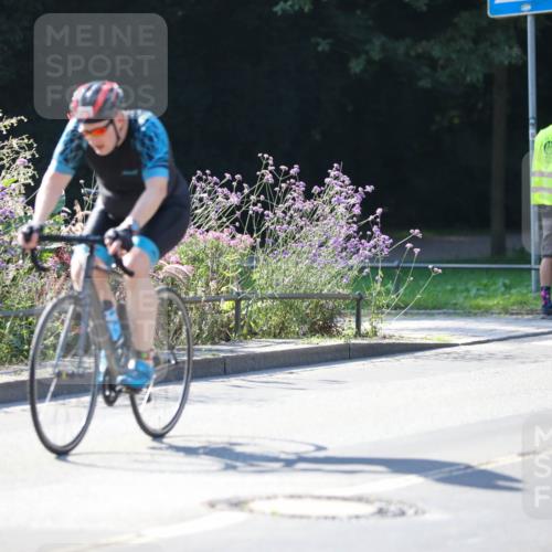 08.09.2024 - Stadtparktriathlon Zöllner http://msf.ph/oto/7025221 08.09.2024 10:47:35 Radfahren 266, 268, 281, 296, 298, 376, 391, 393, 416, 425, 446 meine-sportfotos.de