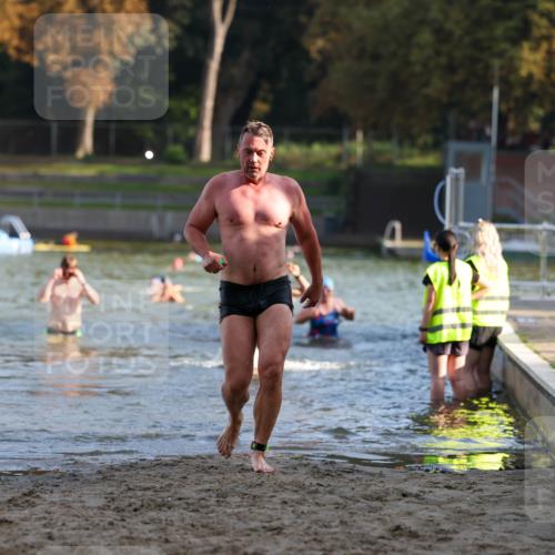 08.09.2024 - Stadtparktriathlon Michael Strokosch http://msf.ph/oto/7025224 08.09.2024 09:49:58 Schwimmen 192, 195, 206, 237 meine-sportfotos.de