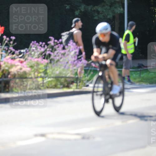 08.09.2024 - Stadtparktriathlon Zöllner http://msf.ph/oto/7025300 08.09.2024 10:47:53 Radfahren 302, 324, 385, 387, 399, 423, 424, 432, 439, 449, 456 meine-sportfotos.de