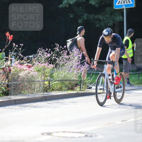 08.09.2024 - Stadtparktriathlon Zöllner http://msf.ph/oto/7025352 08.09.2024 10:48:01 Radfahren 302, 399, 408, 423, 432, 439 meine-sportfotos.de