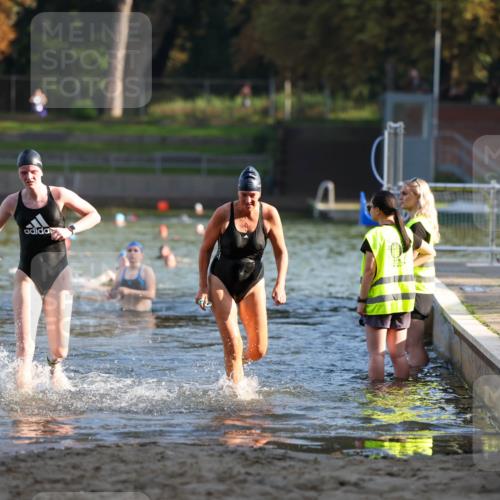 08.09.2024 - Stadtparktriathlon Michael Strokosch http://msf.ph/oto/7025461 08.09.2024 09:50:21 Schwimmen 183, 247 meine-sportfotos.de