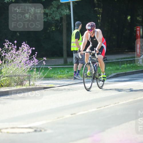 08.09.2024 - Stadtparktriathlon Zöllner http://msf.ph/oto/7025463 08.09.2024 10:48:29 Radfahren 280, 338, 361, 386, 435, 442, 444 meine-sportfotos.de