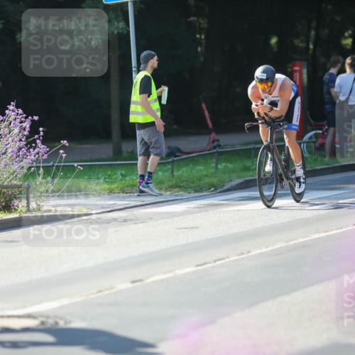 08.09.2024 - Stadtparktriathlon Zöllner http://msf.ph/oto/7025494 08.09.2024 10:48:32 Radfahren 43, 338, 361, 386, 435, 442, 444 meine-sportfotos.de