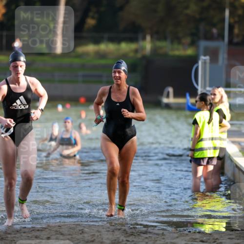 08.09.2024 - Stadtparktriathlon Michael Strokosch http://msf.ph/oto/7025497 08.09.2024 09:50:23 Schwimmen 183, 247 meine-sportfotos.de