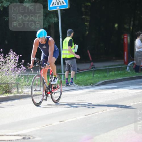 08.09.2024 - Stadtparktriathlon Zöllner http://msf.ph/oto/7025535 08.09.2024 10:48:51 Radfahren 373, 411 meine-sportfotos.de