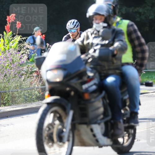 08.09.2024 - Stadtparktriathlon Zöllner http://msf.ph/oto/7025540 08.09.2024 10:48:54 Radfahren 373, 411 meine-sportfotos.de