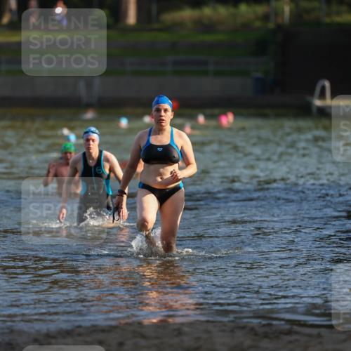 08.09.2024 - Stadtparktriathlon Michael Strokosch http://msf.ph/oto/7025543 08.09.2024 09:50:32 Schwimmen 191, 248 meine-sportfotos.de