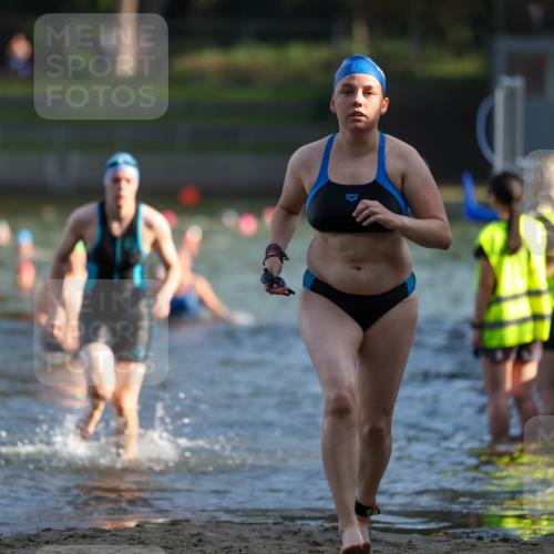 08.09.2024 - Stadtparktriathlon Michael Strokosch http://msf.ph/oto/7025572 08.09.2024 09:50:37 Schwimmen 191, 231, 248 meine-sportfotos.de