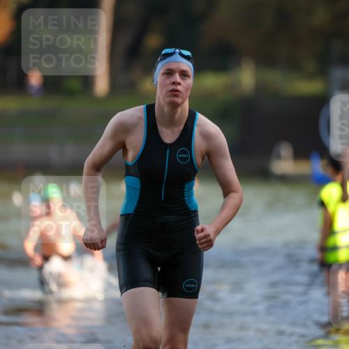 08.09.2024 - Stadtparktriathlon Michael Strokosch http://msf.ph/oto/7025618 08.09.2024 09:50:40 Schwimmen 191, 231, 242, 248 meine-sportfotos.de