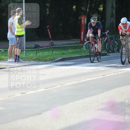 08.09.2024 - Stadtparktriathlon Zöllner http://msf.ph/oto/7025632 08.09.2024 10:49:29 Radfahren 375, 383, 398, 407, 410, 412, 427, 451 meine-sportfotos.de