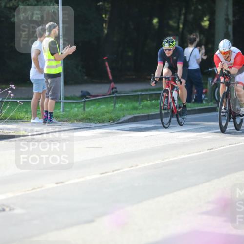 08.09.2024 - Stadtparktriathlon Zöllner http://msf.ph/oto/7025637 08.09.2024 10:49:29 Radfahren 375, 383, 398, 407, 410, 412, 427, 451 meine-sportfotos.de