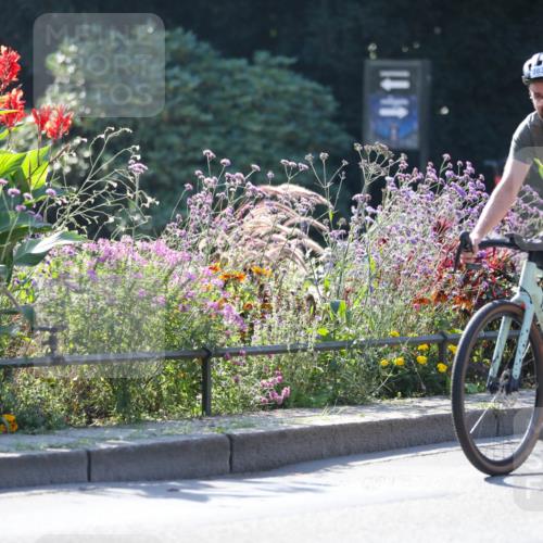 08.09.2024 - Stadtparktriathlon Zöllner http://msf.ph/oto/7025664 08.09.2024 10:49:32 Radfahren 311, 369, 375, 383, 398, 407, 410, 427, 451 meine-sportfotos.de