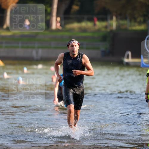 08.09.2024 - Stadtparktriathlon Michael Strokosch http://msf.ph/oto/7025749 08.09.2024 09:50:56 Schwimmen 223, 232 meine-sportfotos.de
