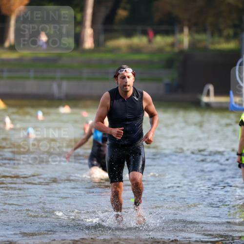 08.09.2024 - Stadtparktriathlon Michael Strokosch http://msf.ph/oto/7025755 08.09.2024 09:50:56 Schwimmen 223, 232 meine-sportfotos.de