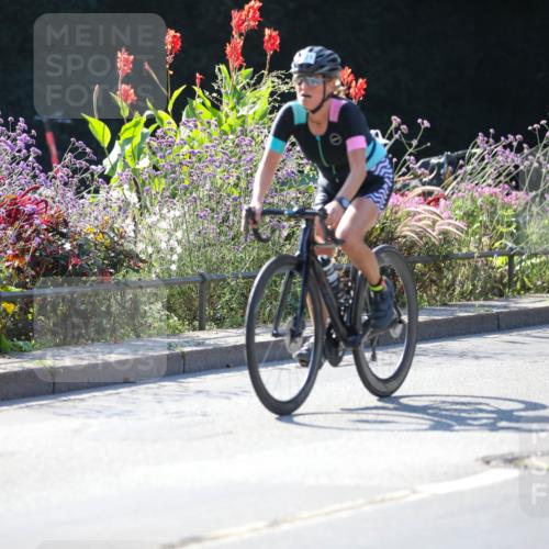08.09.2024 - Stadtparktriathlon Zöllner http://msf.ph/oto/7025775 08.09.2024 10:49:47 Radfahren 284, 304, 317, 321, 322, 335, 460 meine-sportfotos.de