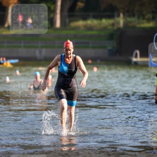 08.09.2024 - Stadtparktriathlon Michael Strokosch http://msf.ph/oto/7025788 08.09.2024 09:51:03 Schwimmen 223, 232 meine-sportfotos.de