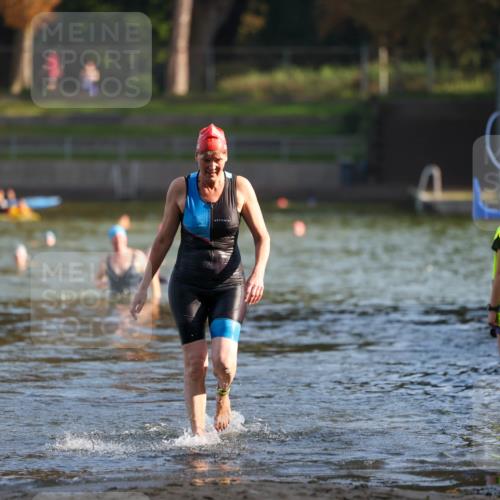 08.09.2024 - Stadtparktriathlon Michael Strokosch http://msf.ph/oto/7025794 08.09.2024 09:51:03 Schwimmen 223, 232 meine-sportfotos.de