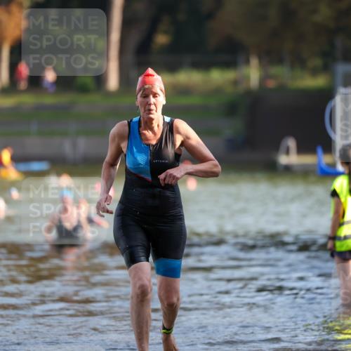 08.09.2024 - Stadtparktriathlon Michael Strokosch http://msf.ph/oto/7025835 08.09.2024 09:51:06 Schwimmen 232 meine-sportfotos.de