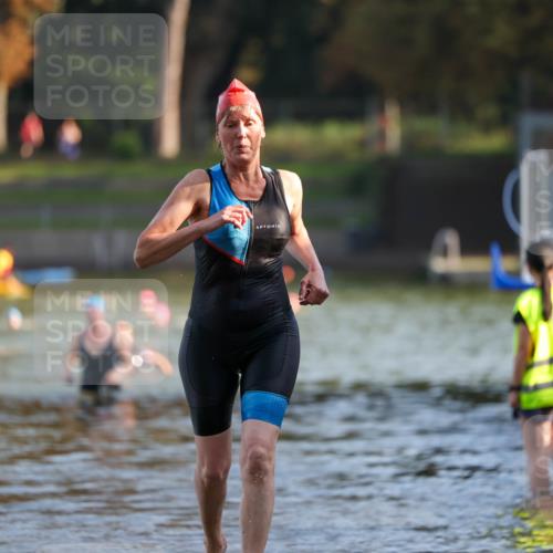 08.09.2024 - Stadtparktriathlon Michael Strokosch http://msf.ph/oto/7025838 08.09.2024 09:51:06 Schwimmen 232 meine-sportfotos.de
