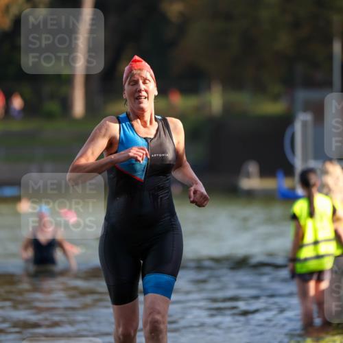 08.09.2024 - Stadtparktriathlon Michael Strokosch http://msf.ph/oto/7025847 08.09.2024 09:51:07 Schwimmen 232 meine-sportfotos.de