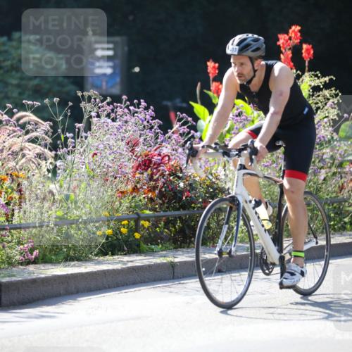 08.09.2024 - Stadtparktriathlon Zöllner http://msf.ph/oto/7025867 08.09.2024 10:50:03 Radfahren 313, 323, 340, 354, 368, 420, 433 meine-sportfotos.de