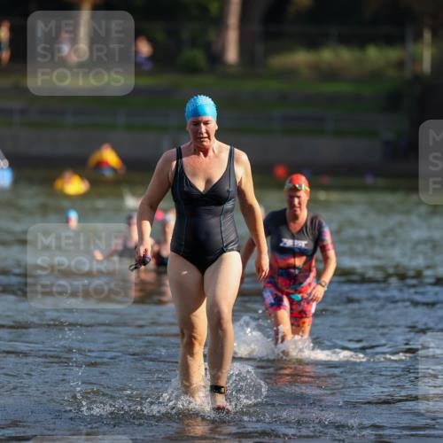 08.09.2024 - Stadtparktriathlon Michael Strokosch http://msf.ph/oto/7025889 08.09.2024 09:51:22 Schwimmen 227, 249 meine-sportfotos.de