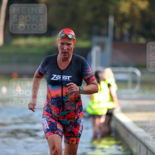 08.09.2024 - Stadtparktriathlon Michael Strokosch http://msf.ph/oto/7025907 08.09.2024 09:51:30 Schwimmen 209, 227, 249 meine-sportfotos.de