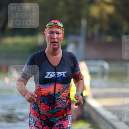 08.09.2024 - Stadtparktriathlon Michael Strokosch http://msf.ph/oto/7025924 08.09.2024 09:51:31 Schwimmen 209, 249 meine-sportfotos.de