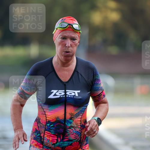08.09.2024 - Stadtparktriathlon Michael Strokosch http://msf.ph/oto/7025932 08.09.2024 09:51:32 Schwimmen 209, 218, 249 meine-sportfotos.de