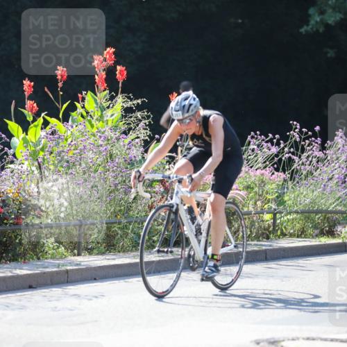 08.09.2024 - Stadtparktriathlon Zöllner http://msf.ph/oto/7025977 08.09.2024 10:50:21 Radfahren 283, 359, 401, 404, 414 meine-sportfotos.de