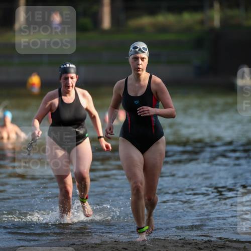 08.09.2024 - Stadtparktriathlon Michael Strokosch http://msf.ph/oto/7025988 08.09.2024 09:51:41 Schwimmen 209, 218 meine-sportfotos.de
