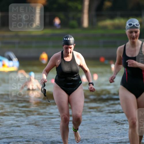 08.09.2024 - Stadtparktriathlon Michael Strokosch http://msf.ph/oto/7025994 08.09.2024 09:51:42 Schwimmen 209, 218 meine-sportfotos.de