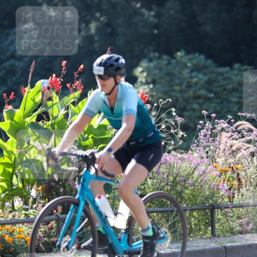 08.09.2024 - Stadtparktriathlon Zöllner http://msf.ph/oto/7026084 08.09.2024 10:50:47 Radfahren 308, 329, 332, 356, 360, 457, 459 meine-sportfotos.de