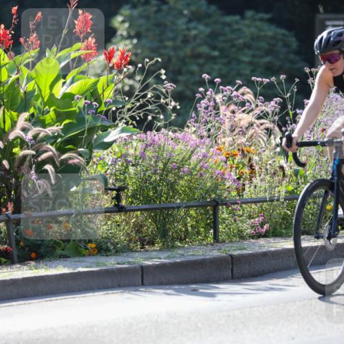 08.09.2024 - Stadtparktriathlon Zöllner http://msf.ph/oto/7026104 08.09.2024 10:50:49 Radfahren 308, 329, 332, 356, 360, 457, 459 meine-sportfotos.de