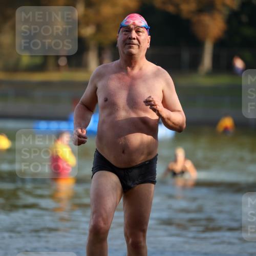 08.09.2024 - Stadtparktriathlon Michael Strokosch http://msf.ph/oto/7026187 08.09.2024 09:52:16 Schwimmen 202, 210, 233, 253 meine-sportfotos.de