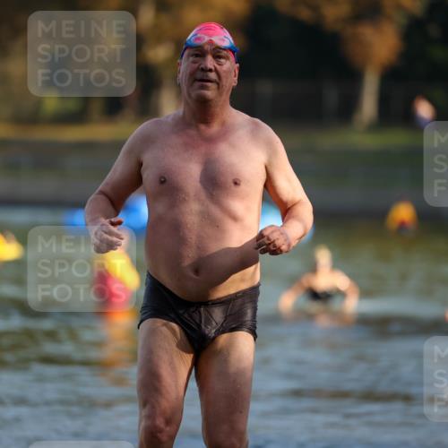08.09.2024 - Stadtparktriathlon Michael Strokosch http://msf.ph/oto/7026189 08.09.2024 09:52:16 Schwimmen 202, 210, 233, 253 meine-sportfotos.de