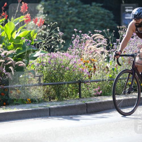 08.09.2024 - Stadtparktriathlon Zöllner http://msf.ph/oto/7026256 08.09.2024 10:51:09 Radfahren 286, 362, 421, 422, 438 meine-sportfotos.de