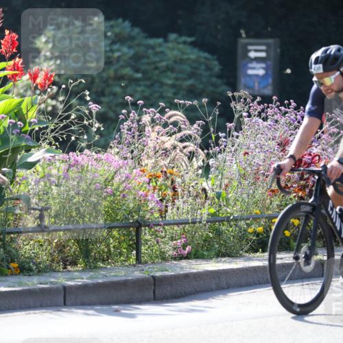 08.09.2024 - Stadtparktriathlon Zöllner http://msf.ph/oto/7026270 08.09.2024 10:51:16 Radfahren 274, 355, 362, 438 meine-sportfotos.de