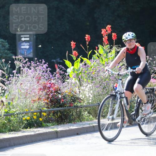 08.09.2024 - Stadtparktriathlon Zöllner http://msf.ph/oto/7026368 08.09.2024 10:51:41 Radfahren 289, 310, 327, 418 meine-sportfotos.de