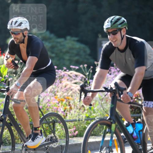 08.09.2024 - Stadtparktriathlon Zöllner http://msf.ph/oto/7026440 08.09.2024 10:51:54 Radfahren 252, 349, 396, 400, 426, 430, 436, 452, 455, 462 meine-sportfotos.de
