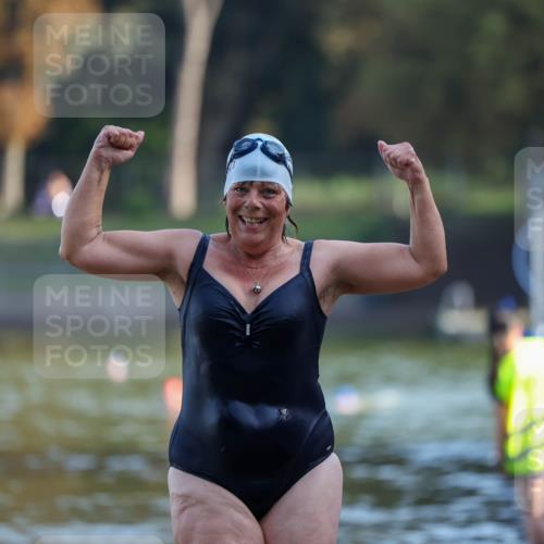 08.09.2024 - Stadtparktriathlon Michael Strokosch http://msf.ph/oto/7026458 08.09.2024 09:53:11 Schwimmen 235 meine-sportfotos.de