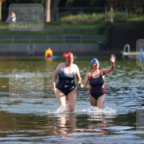 08.09.2024 - Stadtparktriathlon Michael Strokosch http://msf.ph/oto/7026475 08.09.2024 09:53:44 Schwimmen 251, 254 meine-sportfotos.de