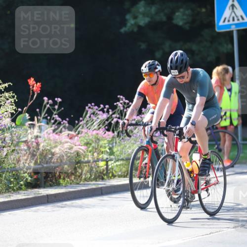 08.09.2024 - Stadtparktriathlon Zöllner http://msf.ph/oto/7026546 08.09.2024 10:52:13 Radfahren 299, 347, 364, 403, 415, 1937 meine-sportfotos.de
