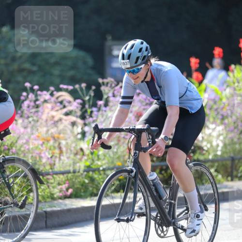 08.09.2024 - Stadtparktriathlon Zöllner http://msf.ph/oto/7026591 08.09.2024 10:52:23 Radfahren 348, 357, 364, 413, 1937 meine-sportfotos.de