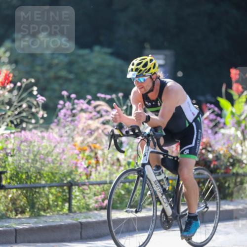 08.09.2024 - Stadtparktriathlon Zöllner http://msf.ph/oto/7026637 08.09.2024 10:52:37 Radfahren 390, 402, 428 meine-sportfotos.de